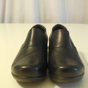 Abeo ladies clogs size 7